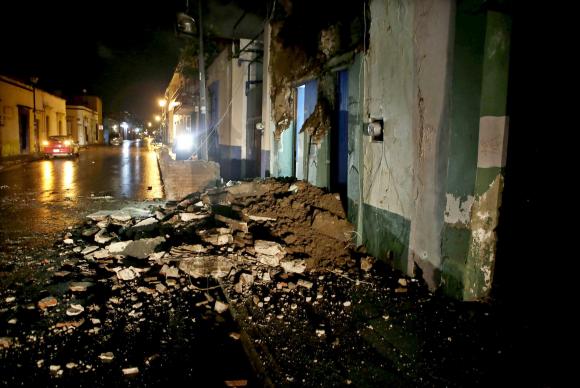 Prédios de Oaxaca danificados após o México ter sido fortemente sacudido por um terremoto de 8,4 pontos de magnitude na escala Richter. Foto: Agência Brasil