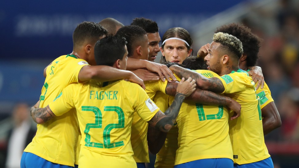 Jogadores comemoram vitória do Brasil diante da Sérvia. Foto: CBF