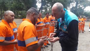 Defesa Civil leva curso de Segurança em Alturas a funcionários da Comlurb. Foto: Divulgação