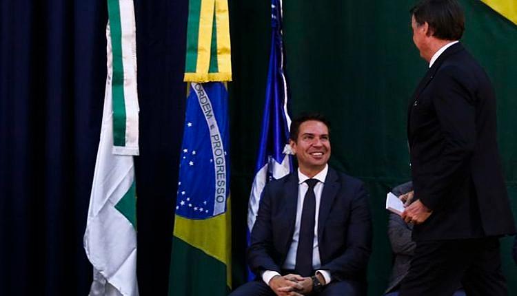 Alexandre de Moraes suspende nomeação de Ramagem para a PF