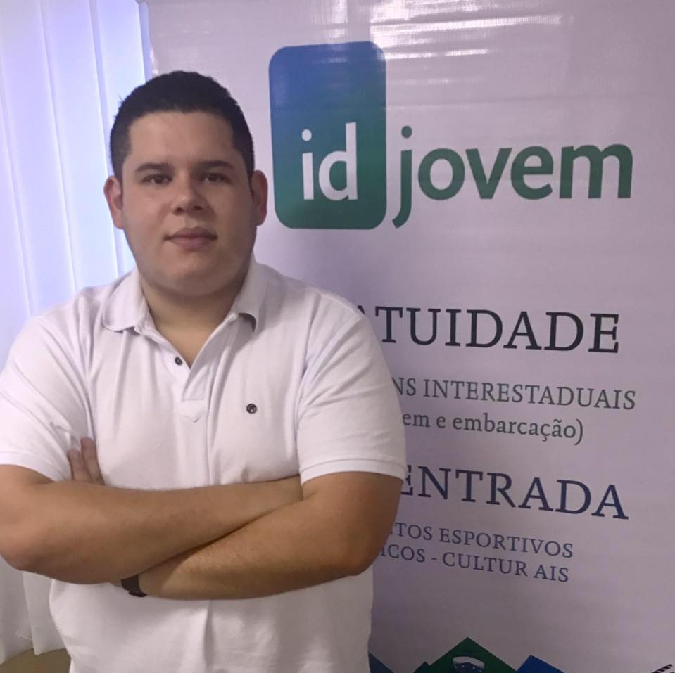 Ex-Secretário da Juventude que pediu "uma chacina por semana" é rejeitado na internet