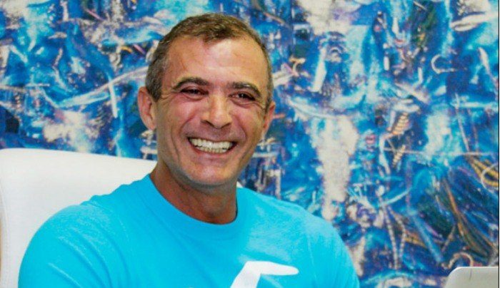 'Pronto para encarar meu barracão', diz Paulo Barros após deixar hospital