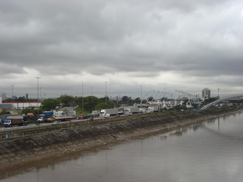 Vai chover durante os desfiles de Carnaval no Rio e em SP?