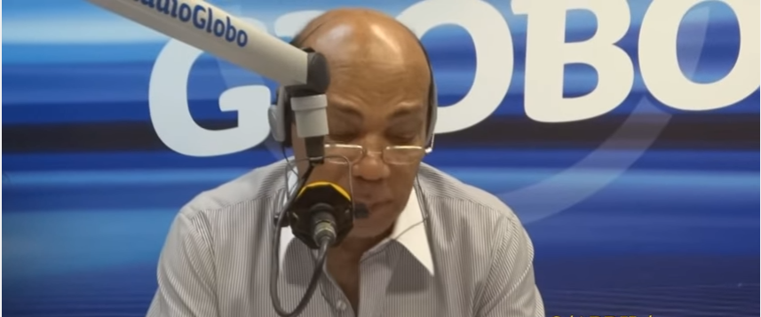 Vídeo: Antônio Carlos se emociona em seu último programa na 'Rádio Globo'