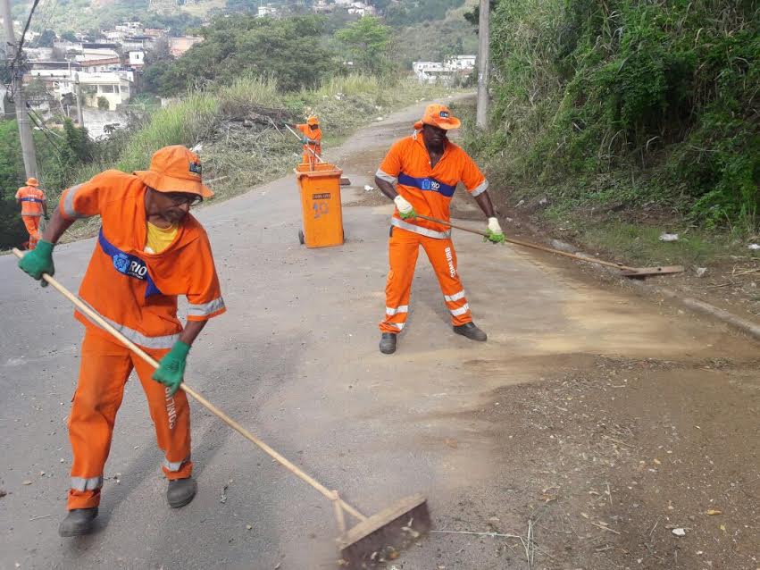 Garis recebem treinamento para colaborar com projeto ambiental em Paquetá