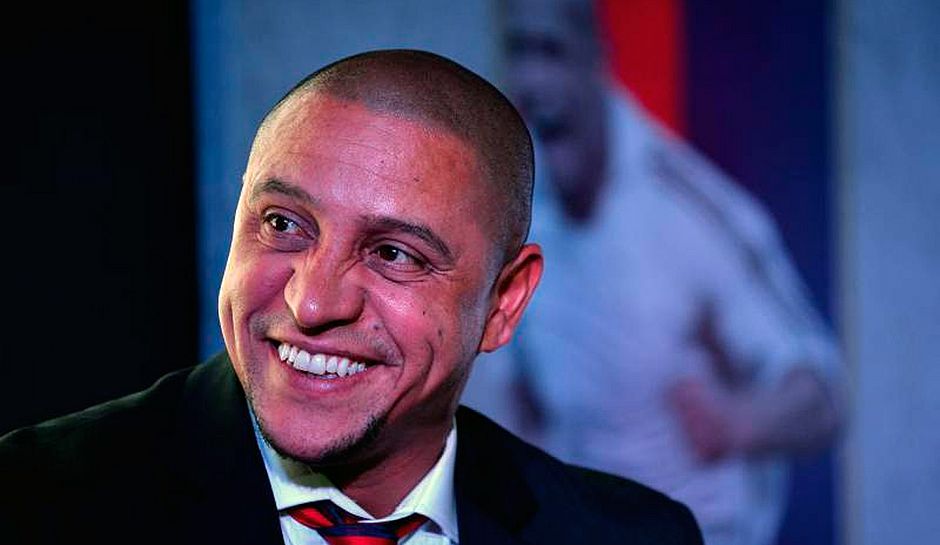 Justiça decreta prisão em regime fechado do ex-jogador Roberto Carlos