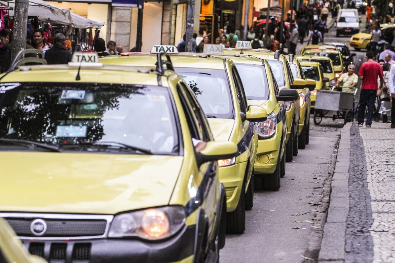 Taxistas voltarão a ter isenção de ICMS para compra de veículo novo