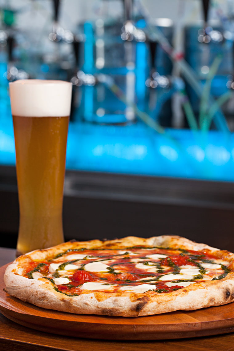 Evento harmoniza pizza e chope especial na Birreria Escondido, CA