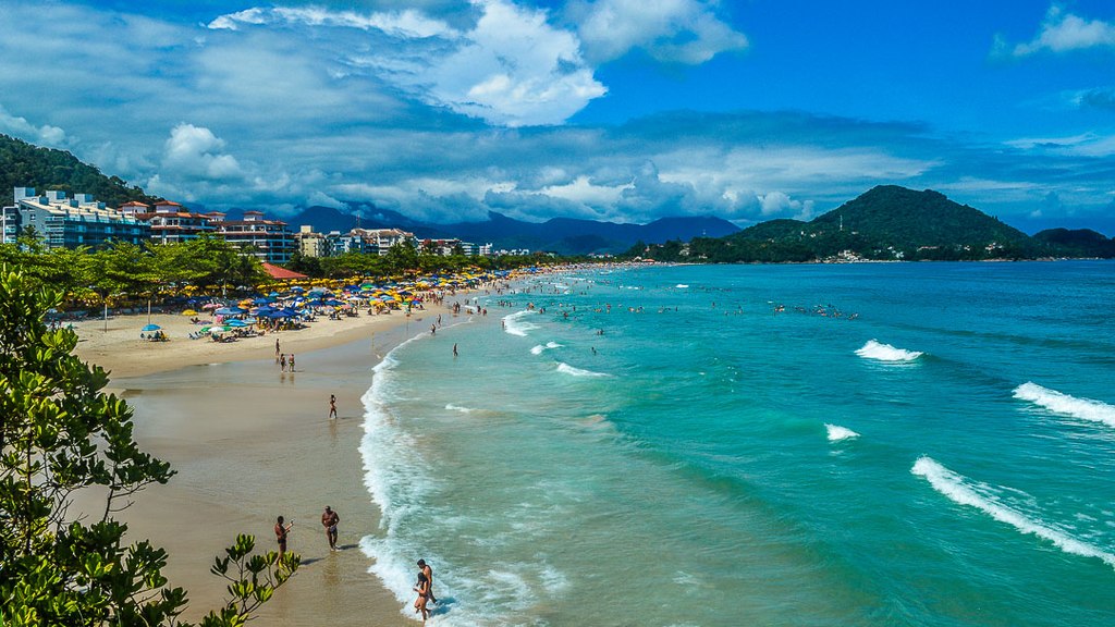 Ubatuba: cidade passa a cobrar taxa de turistas