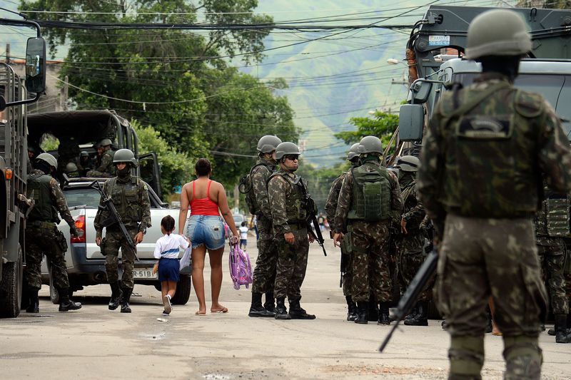 'Cumprimos a missão', diz general Braga Netto sobre intervenção no Rio