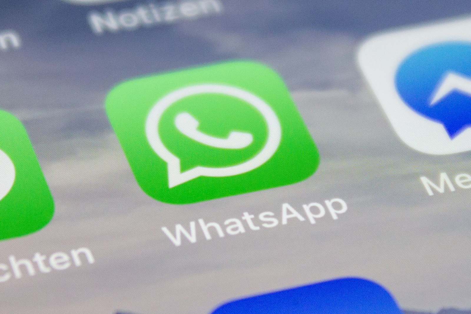 WhatsApp permite recuperar mensagem apagada por engano; veja como