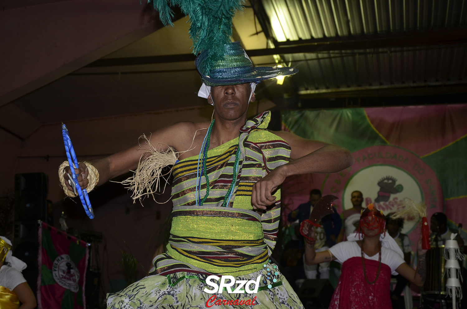 Verde e rosa em festa: Barroca comemora aniversário e lança samba; ‘Okê Arô’