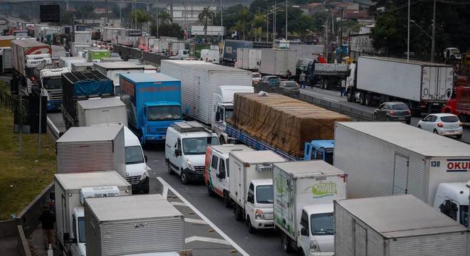 Polícia Rodoviária já aplicou R$ 1,77 milhão em multas aos grevistas