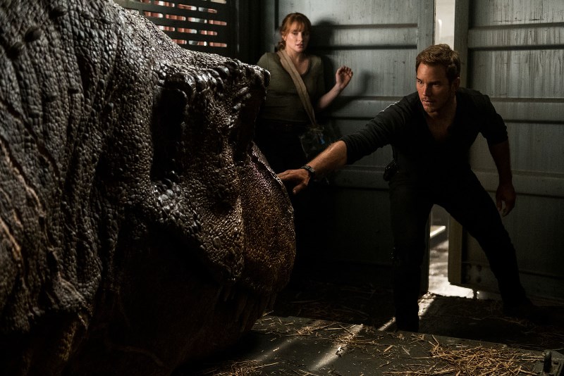 ‘Jurassic World: Reino Ameaçado’ tenta repetir o sucesso do longa anterior