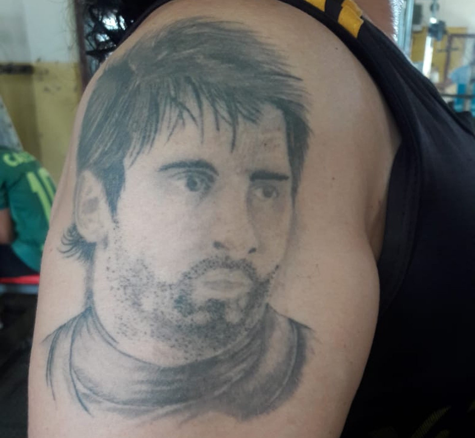 Com tatuagem de Messi no braço, brasileiro promete novo desenho se Argentina for campeã