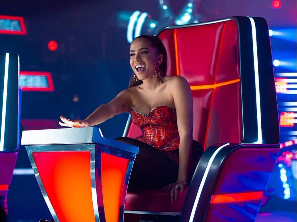 Perfil ‘amoroso’ de Anitta ganha destaque na divulgação do La Voz México