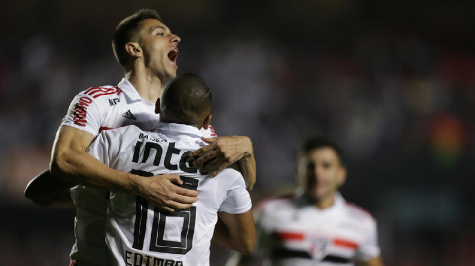 São Paulo vence e termina primeiro turno na liderança do Campeonato Brasileiro