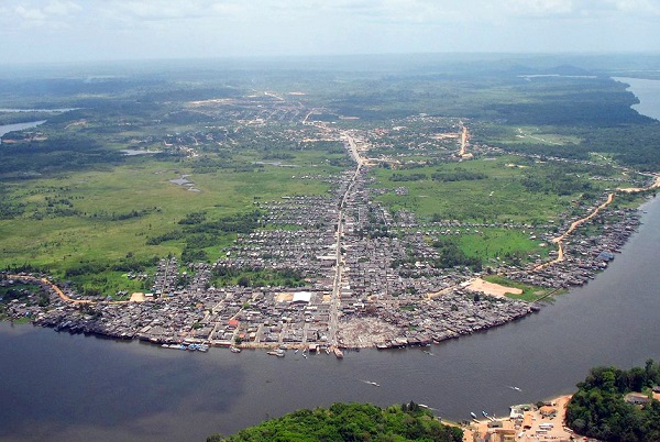 Eleitores de Macapá vão às urnas para eleger prefeito e vereadores