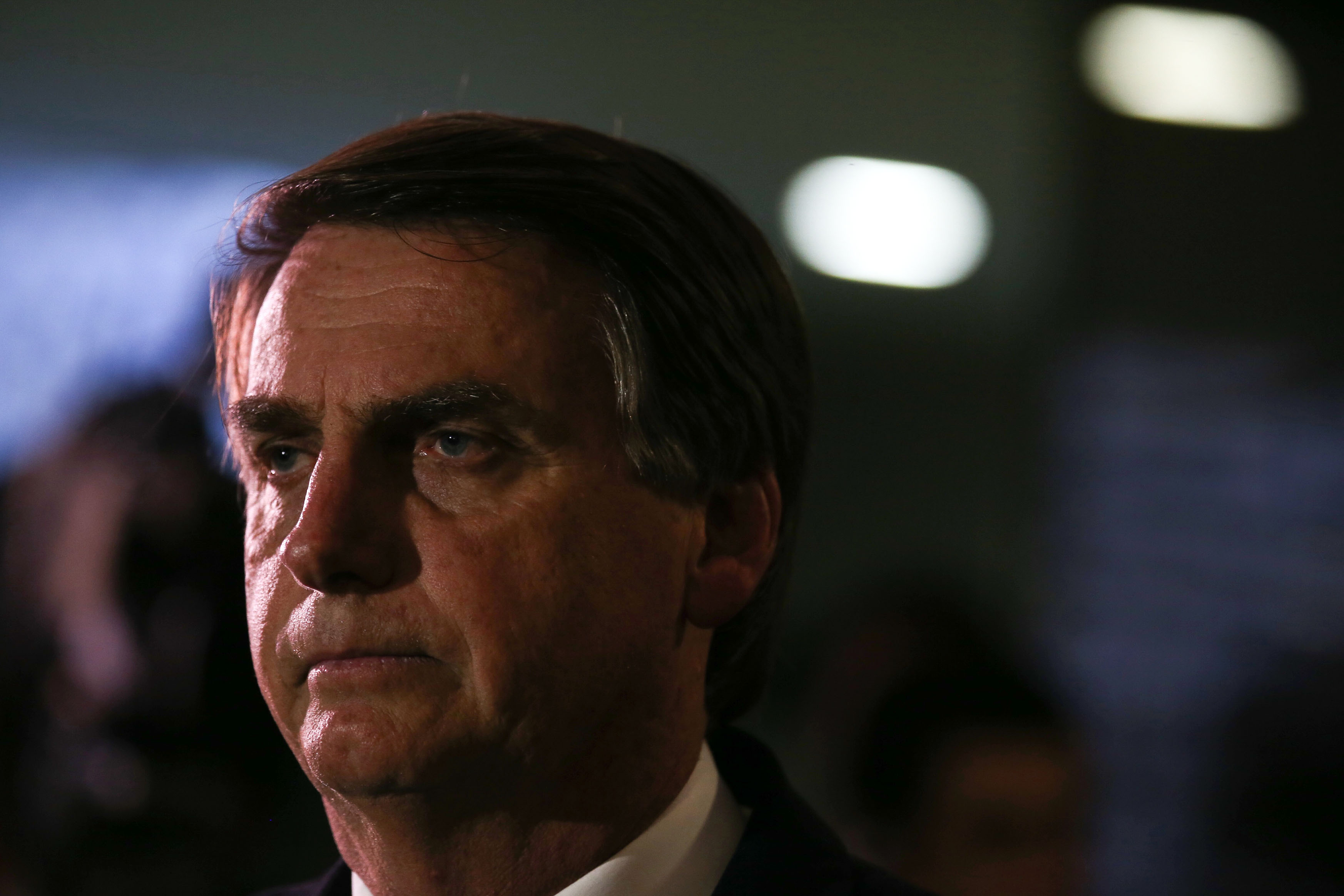 Bolsonaro critica Enem e defende que professores tenham aulas gravadas por alunos