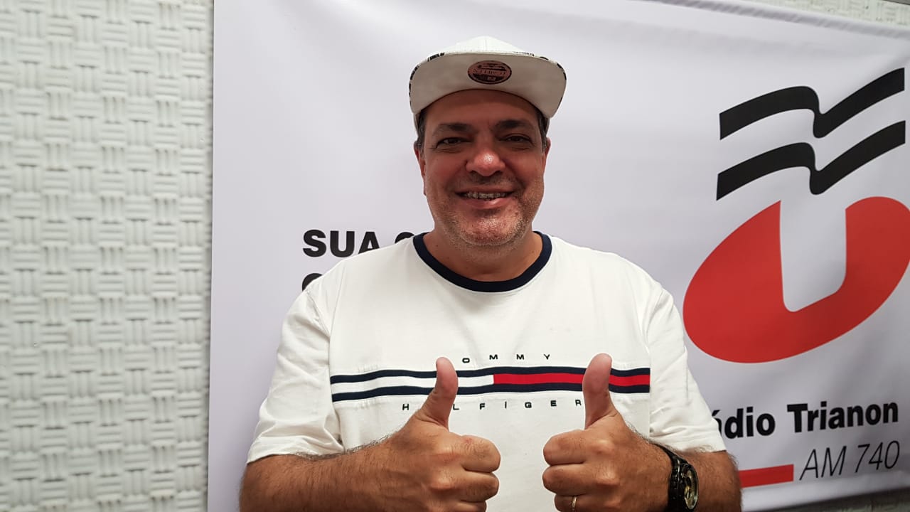 Compositor multicampeão prega mudanças nos concursos de samba: ‘Está afastando grandes nomes’