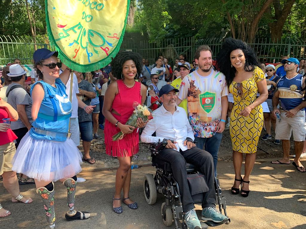 Inclusão no Carnaval: Bruno Covas e Simone Sampaio marcam presença em evento de Bloco