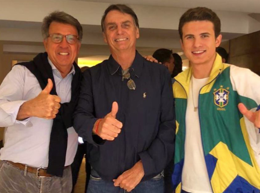 Curtinhas: Imitador de Bolsonaro em jantar com Temer celebra sucesso e mostra mais imagens do encontro