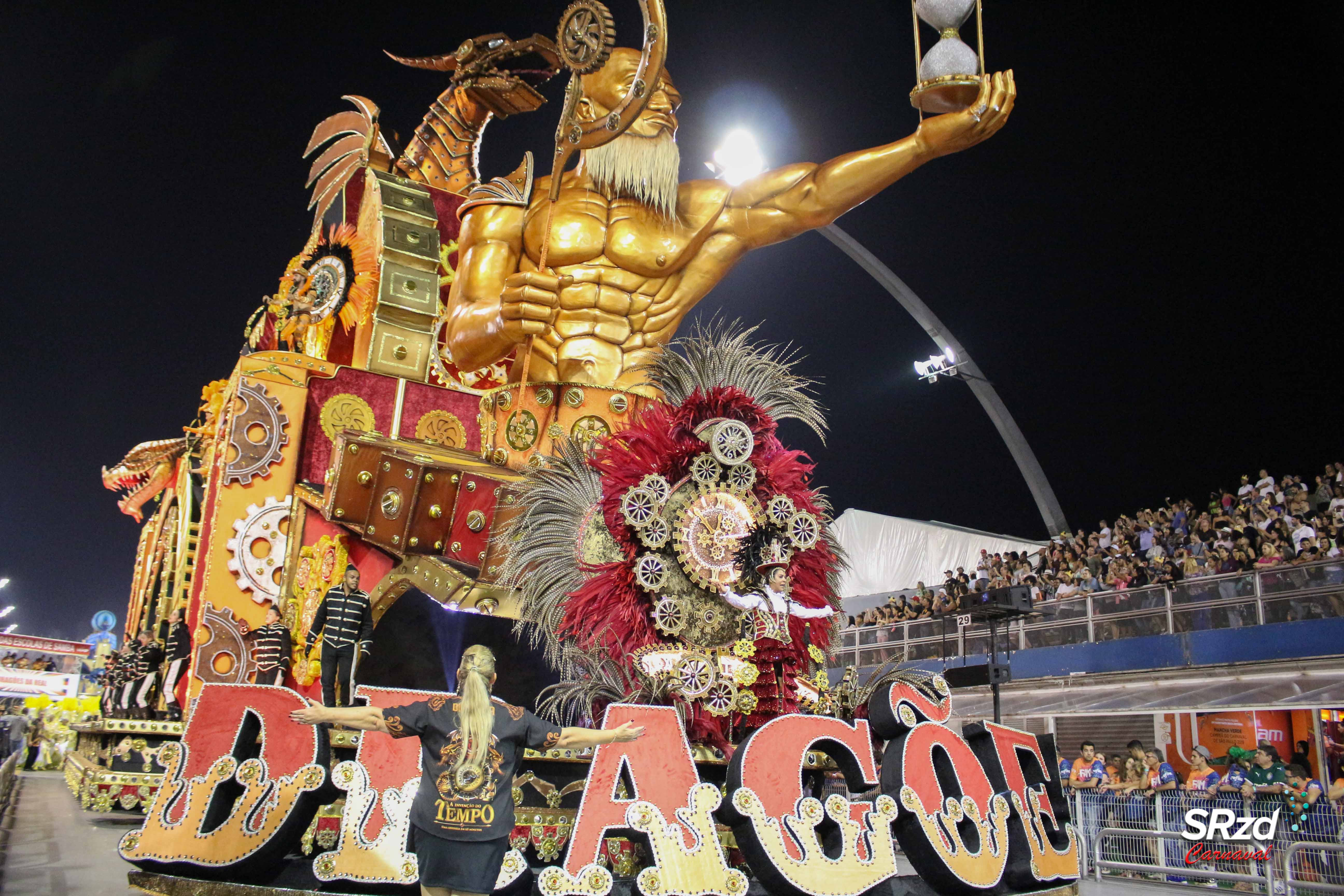 Desfile das campeãs 2019: galeria de fotos da Dragões da Real