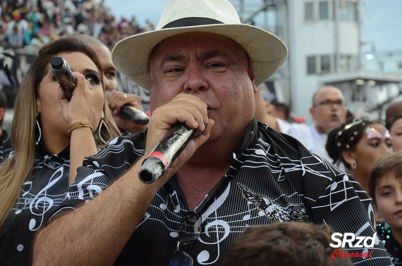 Vídeo: desfile 2019 da Gaviões da Fiel