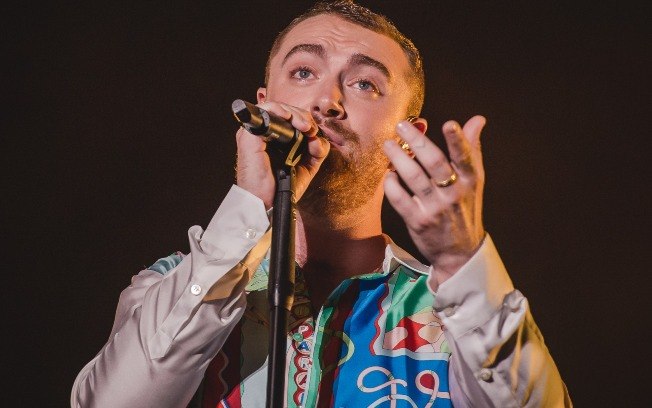 ‘Sou gay com orgulho’, diz Sam Smith no Lollapalooza