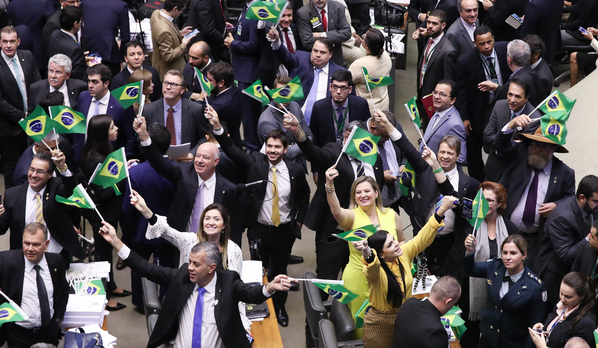 Confira como votou cada deputado na reforma da Previdência