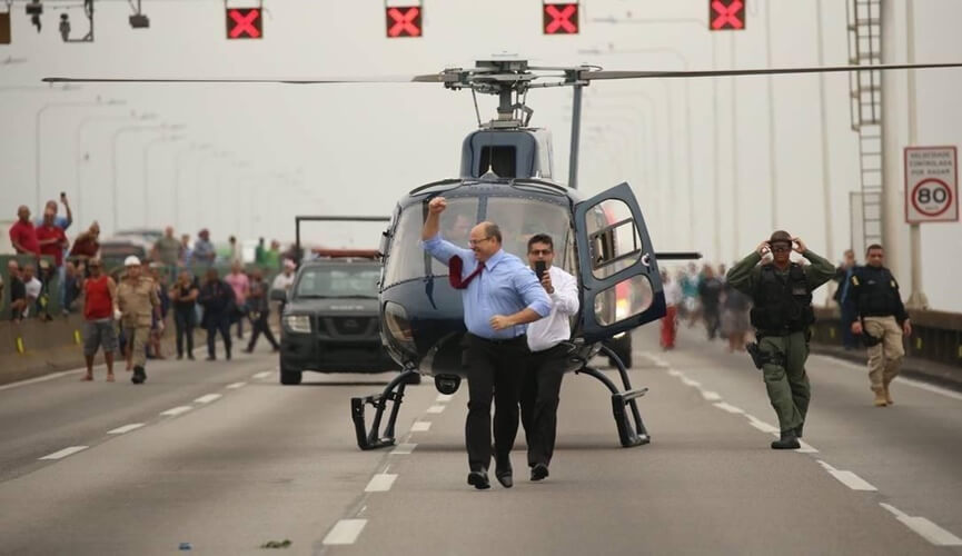 Governador Witzel vibra e abraça policiais após ação: ‘trabalho de excelência’