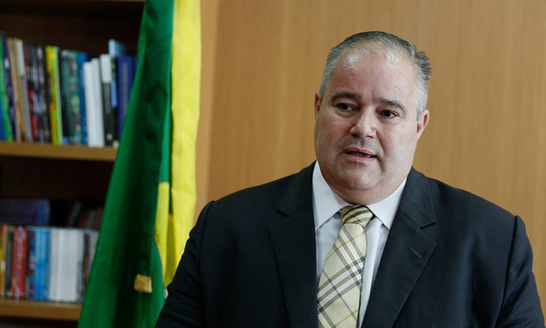 Secretário especial de Cultura deixa cargo alegando censura de Bolsonaro