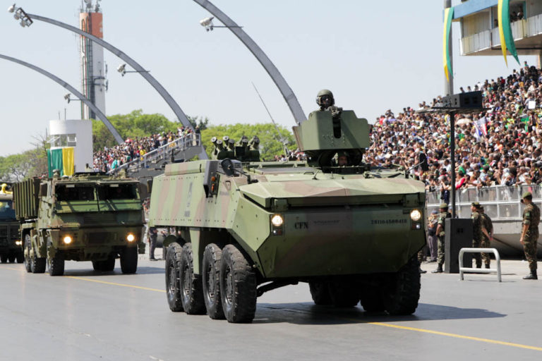 Sambódromo do Anhembi recebe desfile cívico e militar neste sábado