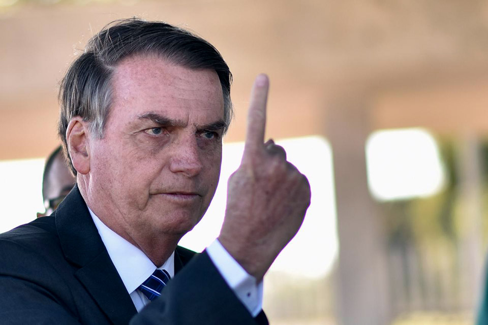 Bolsonaro diz que vai colocar jornalista no Ibama como ‘raça em extinção’