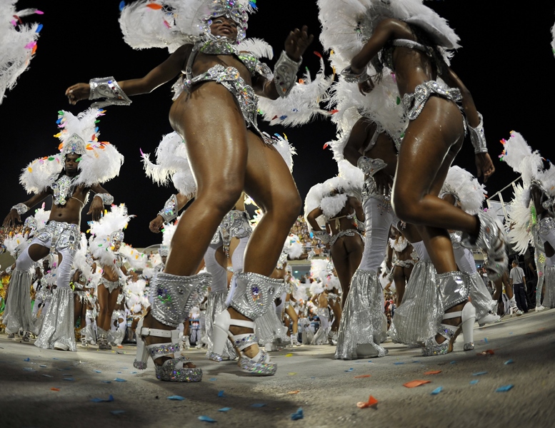 Passistas de samba tornam-se Patrimônio Cultural Imaterial do Estado