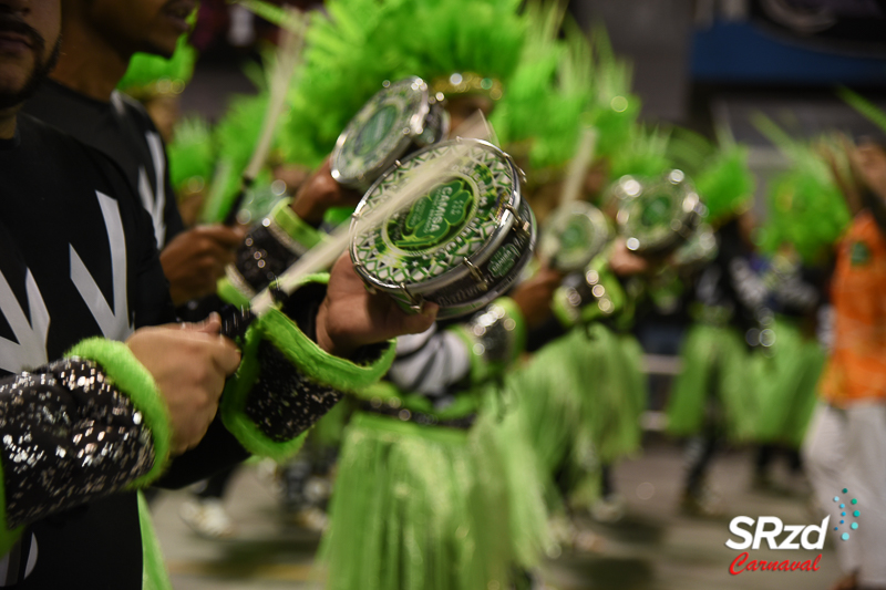 Camisa Verde e Branco anuncia saída de mestre de bateria