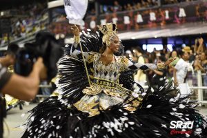 Paula Penteado no desfile das campeãs 2020 da Vai-Vai. Foto: SRzd – Ana Moura