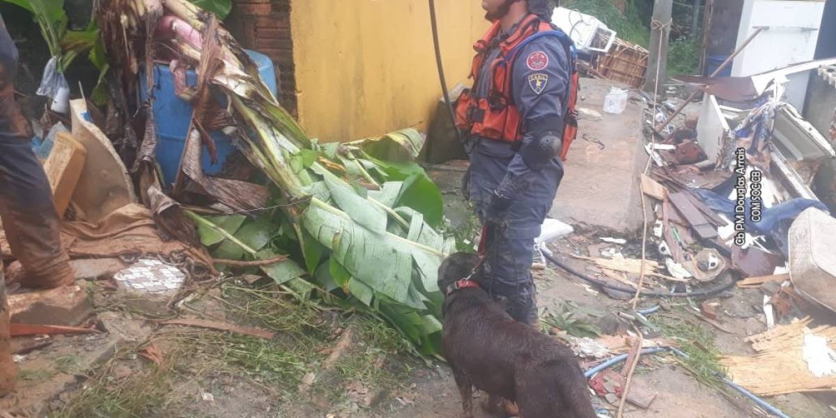 Bombeiros procuram 45 desaparecidos no litoral de São Paulo; 13 morreram após chuva