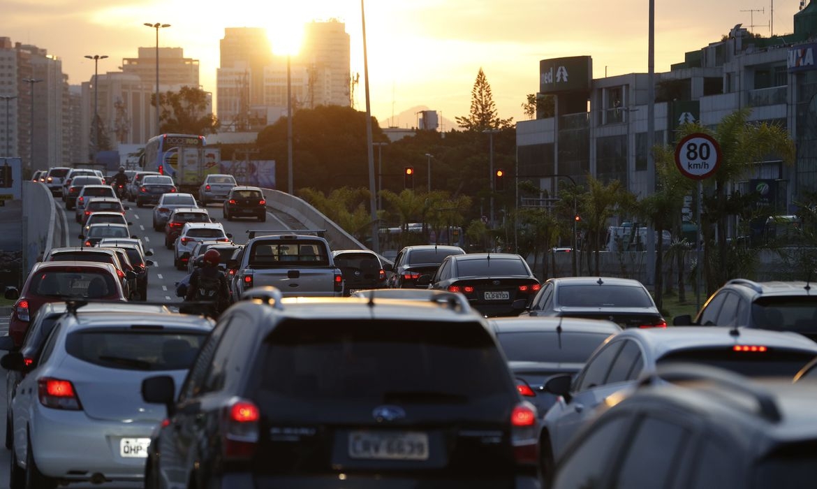 Prefeitura decide suspender rodízio de carros em São Paulo; veja detalhes