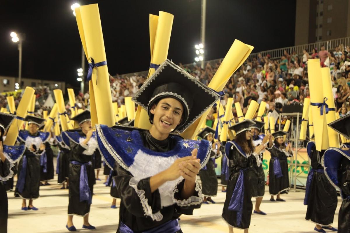 Carnaval de Santos: escolas de samba participam de live neste sábado