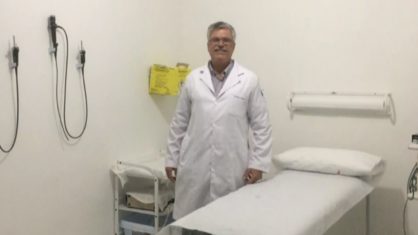 Médico é preso após ameaçar paciente com arma em discussão sobre teste da Covid-19