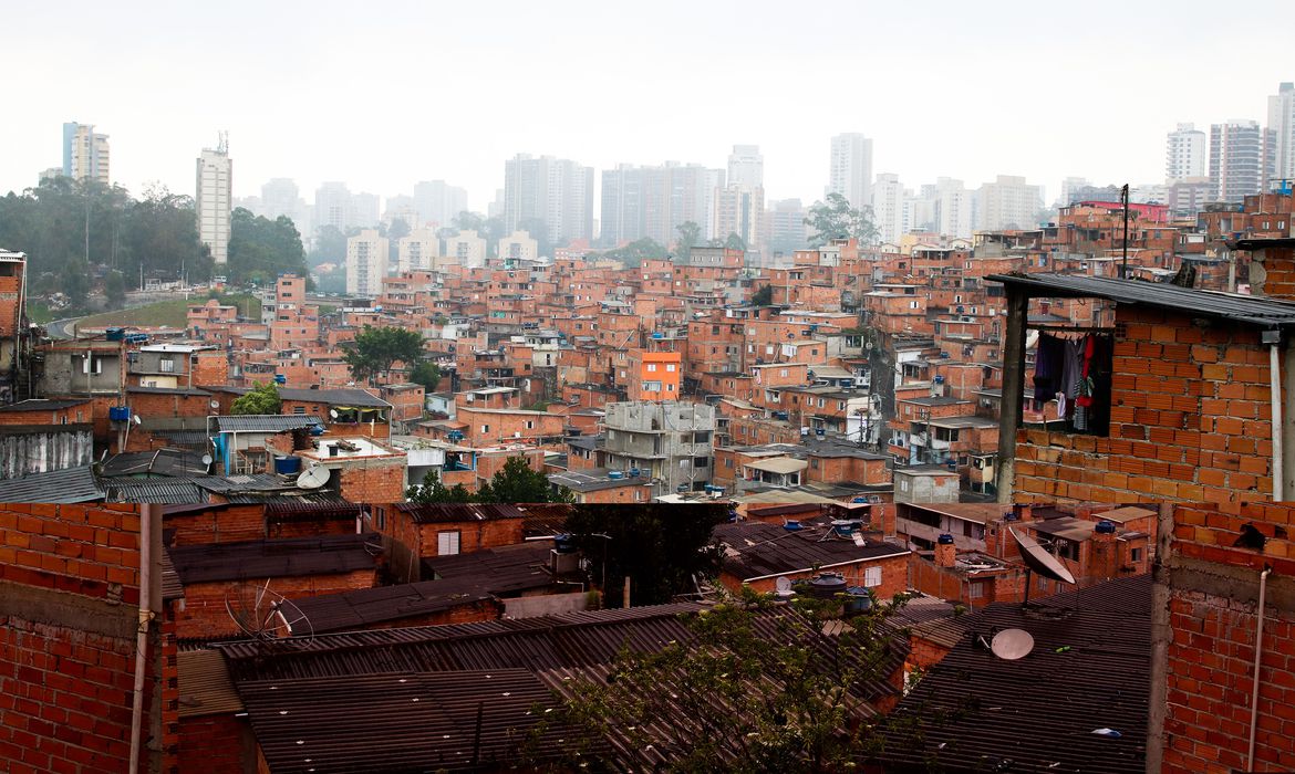 Covid-19 escancara desigualdade e afeta mais pobres, negros e desempregados em SP