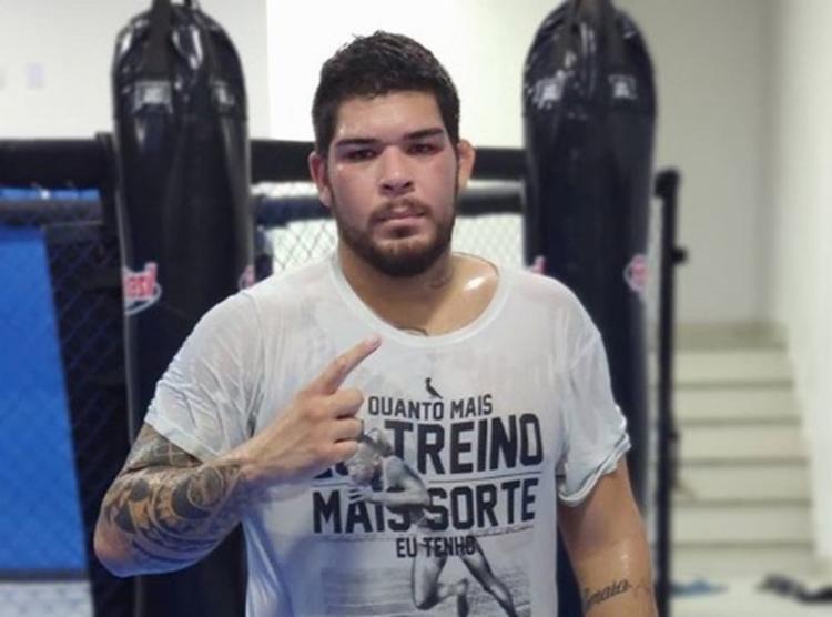 UFC: 'Frouxo, hipócrita, creonte e mentiroso', diz Carlos Boi sobre Bebezão