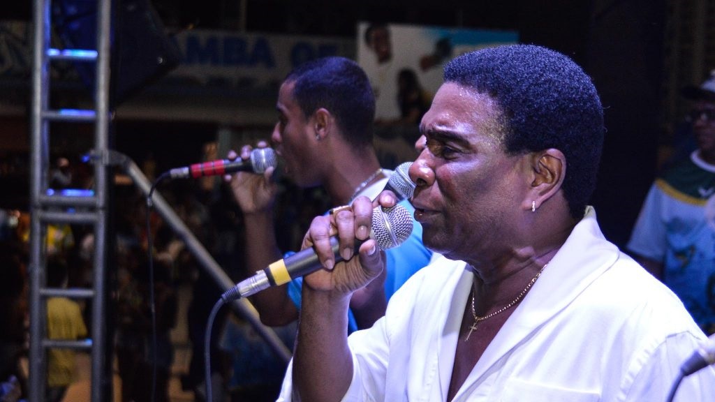 Ouça a nova versão dos sambas concorrentes da Beija-Flor para o Carnaval 2022