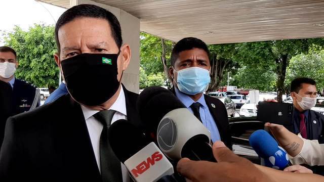 Mourão sobre atos do MBL; ‘Sem a esquerda, faltou muita gente’