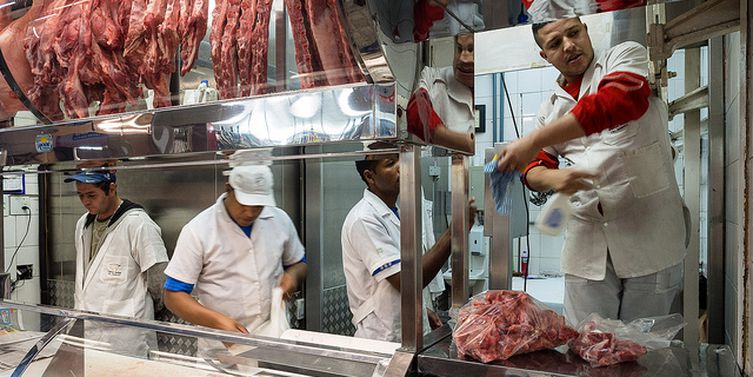 Carne bovina subiu quase 37% nos últimos 12 meses, aponta FGV