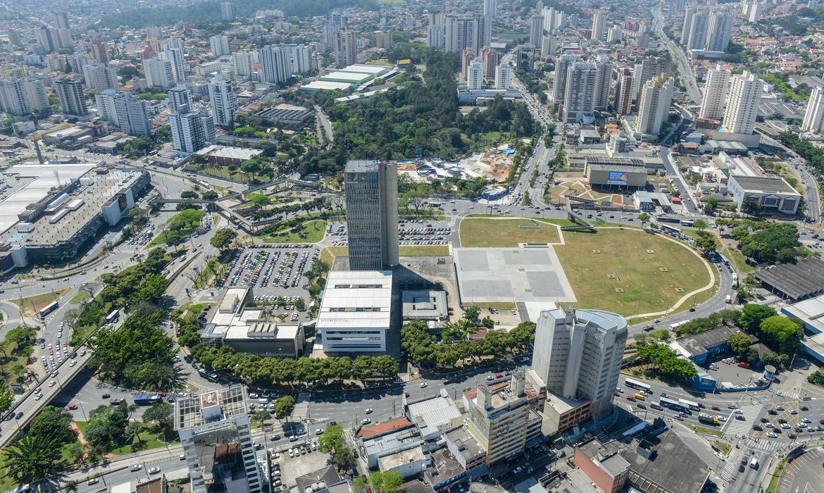 ABC Paulista decreta toque de recolher para conter avanço da Covid-19