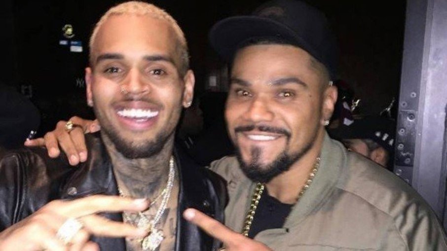 Naldo sobre Chris Brown: 'Me arrependo de não ter fumado maconha com ele'