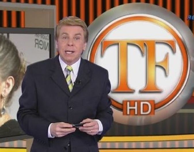 Após 20 anos, Nelson Rubens é afastado do “TV Fama”; atração já tem substitutos