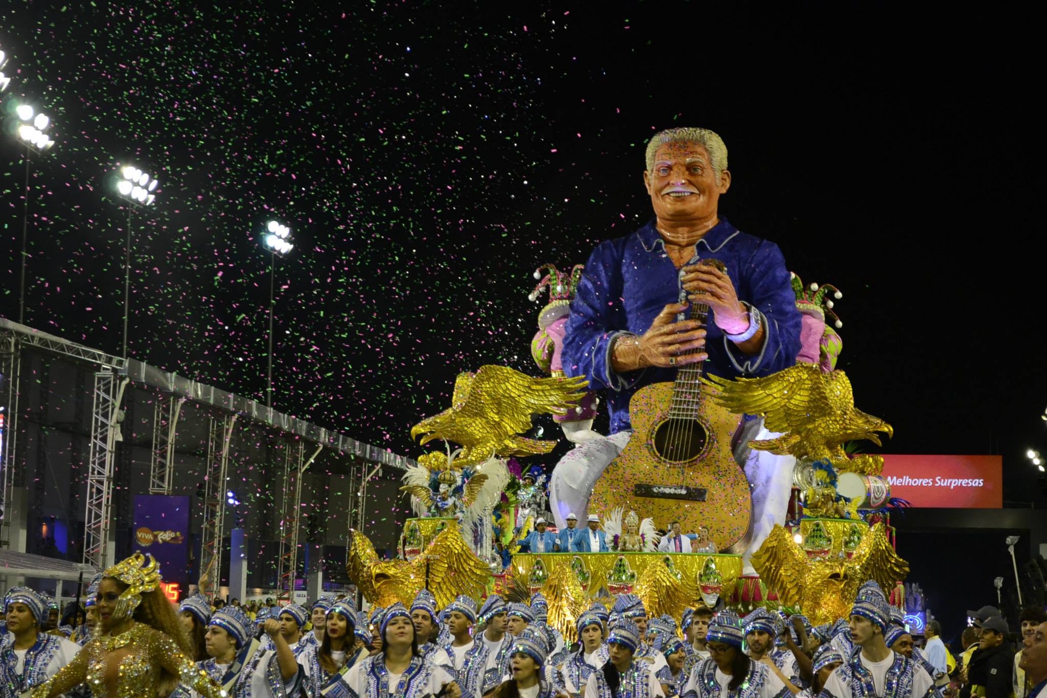 ‘Super campeã do povo’: Águia de Ouro homenageou Dorival Caymmi em 2014